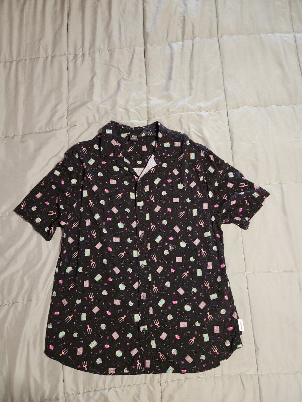 Rare Disney Our Universe Button Mens Black Haunted Mansion Seance Shirt Sz XL
